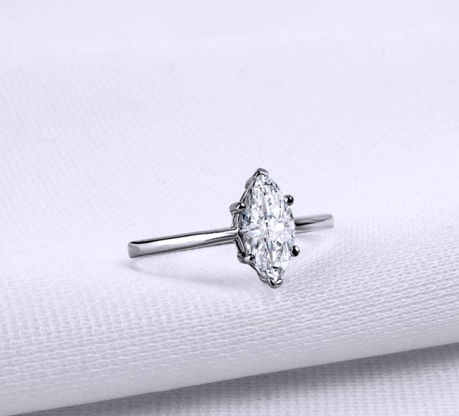 キュービックジルコニア リング