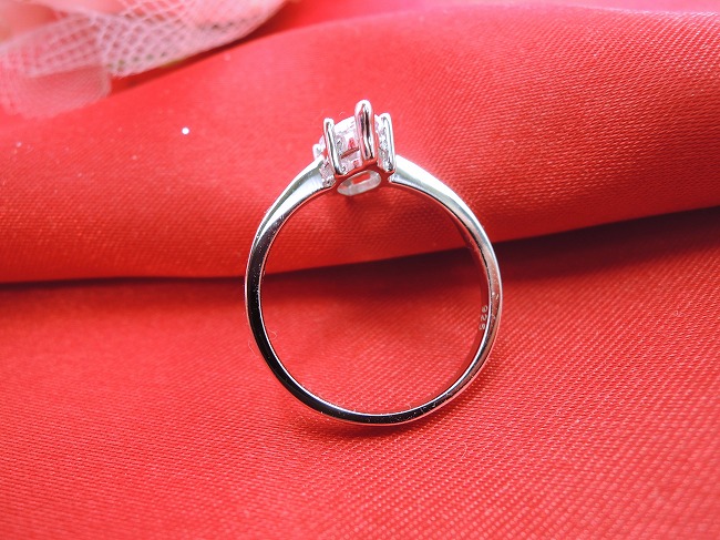 キュービックジルコニア リング