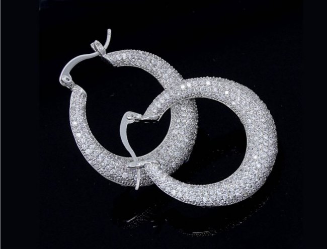 �t�[�v�s�A�X