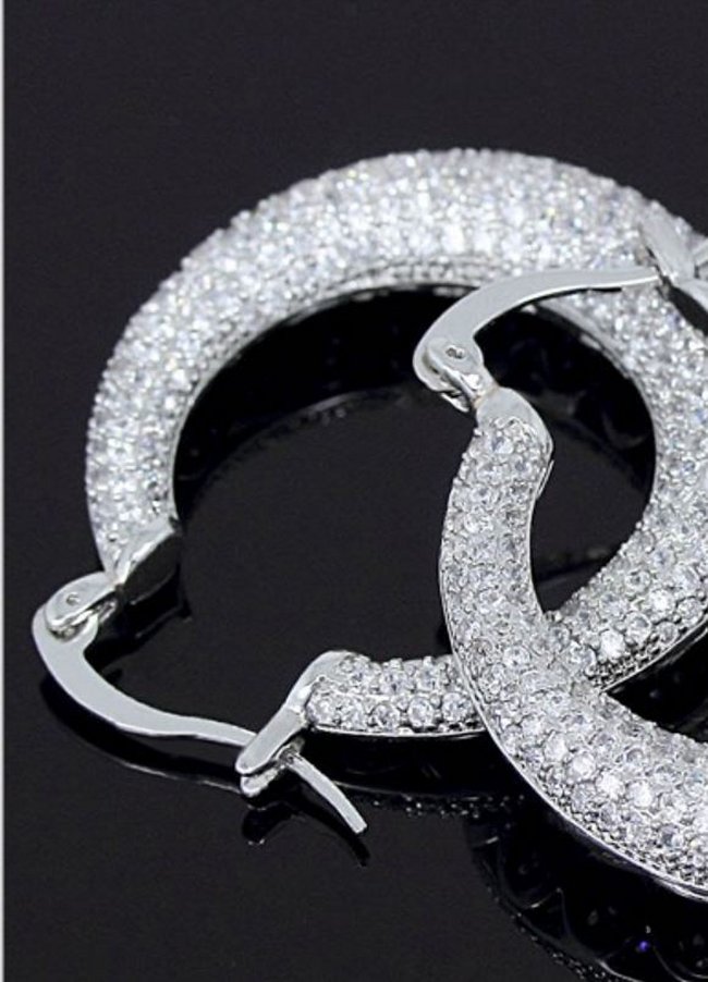 �t�[�v�s�A�X