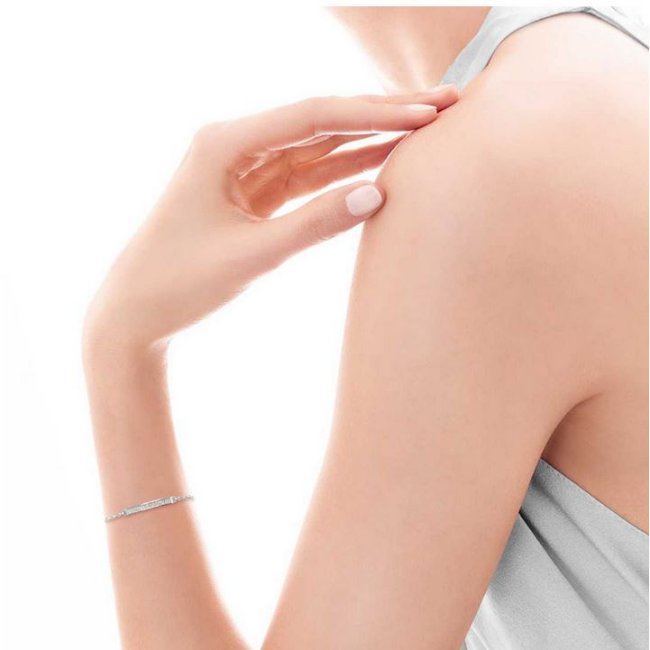 �u���X���b�g�@�L���[�r�b�N�W���R�j�A�E�A�N�Z�T���[