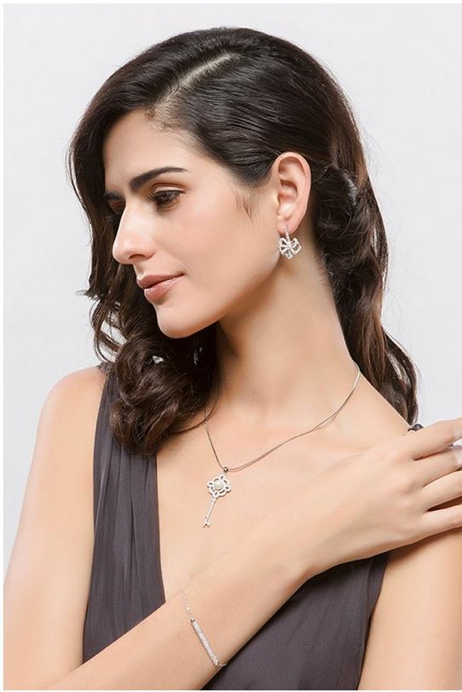 �u���X���b�g�@�L���[�r�b�N�W���R�j�A�E�A�N�Z�T���[