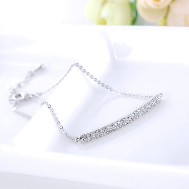 �u���X���b�g�@�L���[�r�b�N�W���R�j�A�E�A�N�Z�T���[