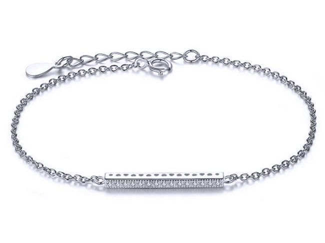 �u���X���b�g�@�L���[�r�b�N�W���R�j�A�E�A�N�Z�T���[