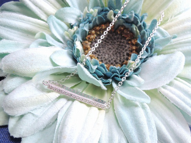 �u���X���b�g�@�L���[�r�b�N�W���R�j�A�E�A�N�Z�T���[