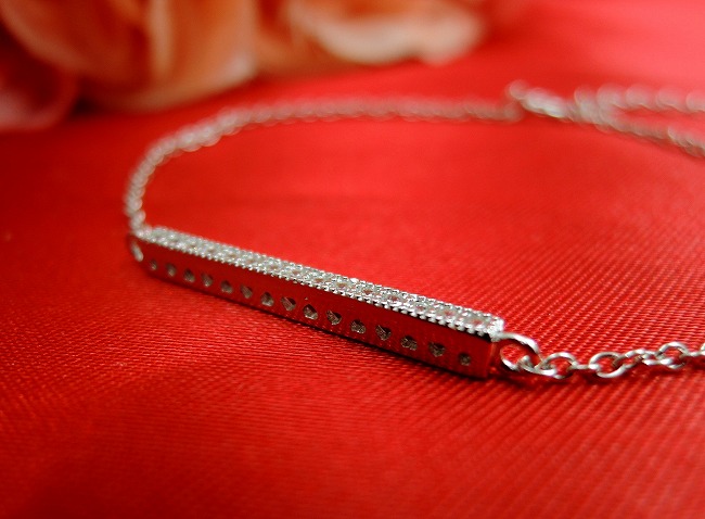 �u���X���b�g�@�L���[�r�b�N�W���R�j�A�E�A�N�Z�T���[