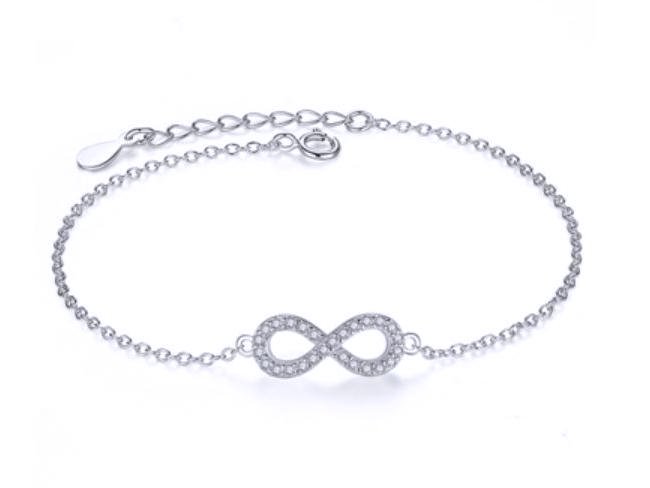 �u���X���b�g�@�L���[�r�b�N�W���R�j�A�E�A�N�Z�T���[