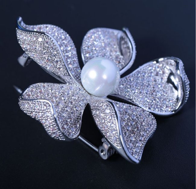 �t�����[���`�[�t�@�u���[�`