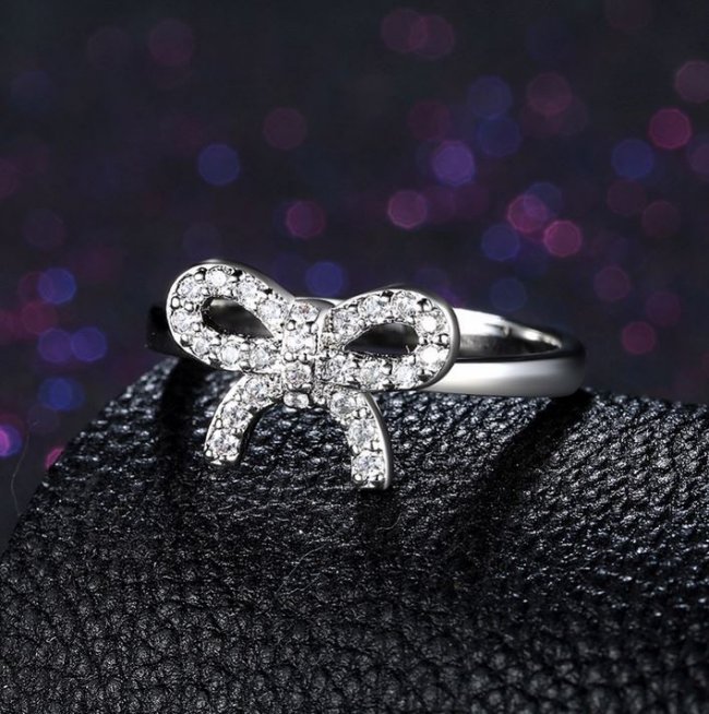 ���{�����`�[�t�@�����O�@�L���[�r�b�N�W���R�j�A�E�A�N�Z�T���[