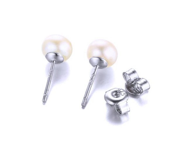 �L���[�r�b�N�W���R�j�A�ƃ}�W�����J�E�p�[���̃C�������O