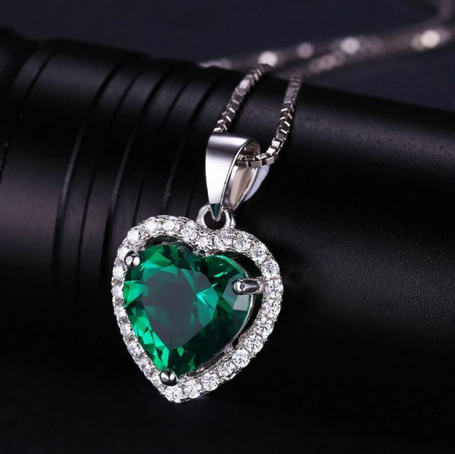 �n�[�g �G�������h�@�y���_���g�E�l�b�N���X�@�L���[�r�b�N�W���R�j�A�E�A�N�Z�T���[