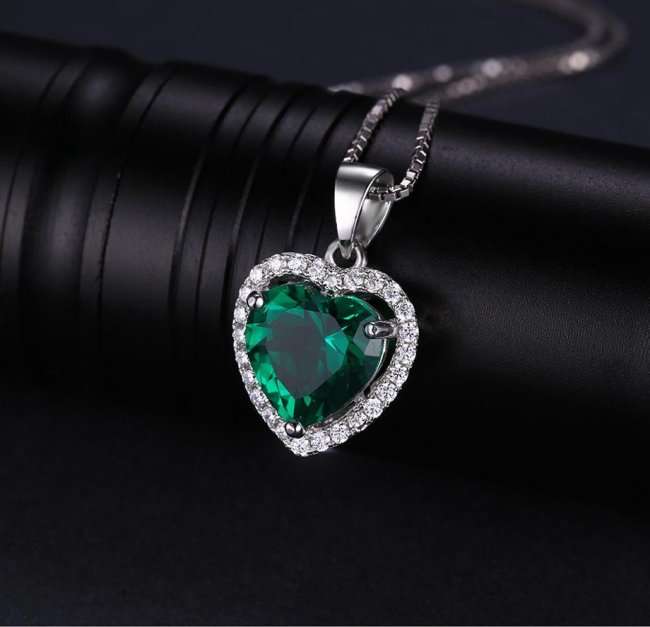 �n�[�g �G�������h�@�y���_���g�E�l�b�N���X�@�L���[�r�b�N�W���R�j�A�E�A�N�Z�T���[