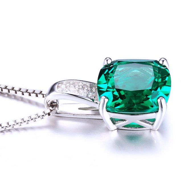 �G�������h�@�y���_���g�E�l�b�N���X�@�L���[�r�b�N�W���R�j�A�E�A�N�Z�T���[