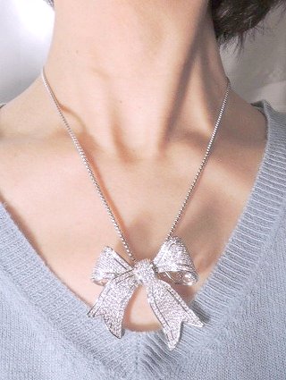 ���{�� ���`�[�t�@�u���[�`