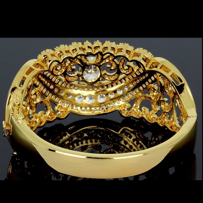 �S�[���h�@�o���O���E�u���X���b�g�@�L���[�r�b�N�W���R�j�A�E�A�N�Z�T���[