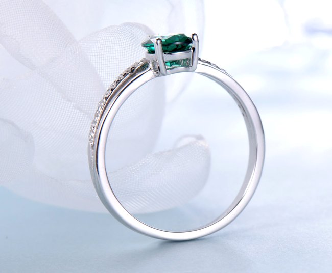 �G�������h�̃����O