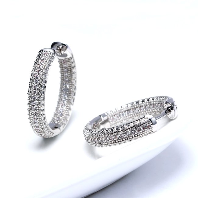 �t�[�v�s�A�X