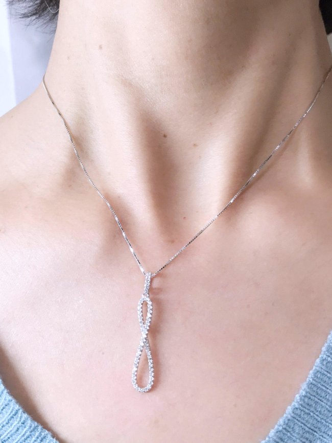 �A�N�Z�T���[ �C���t�B�j�e�B�@�L���[�r�b�N�W���R�j�A�@�y���_���g