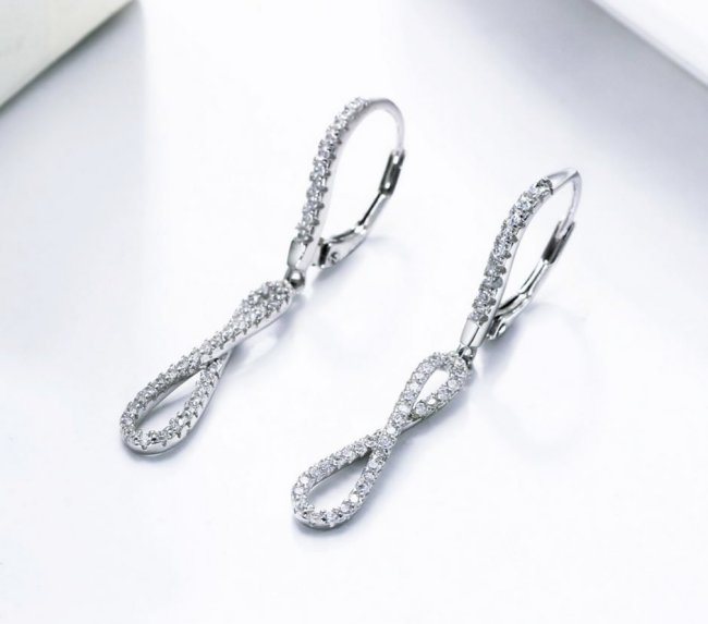 �C���t�B�j�e�B�@�����@&infin;�@�s�A�X