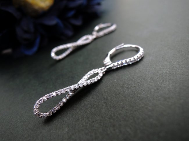 �C���t�B�j�e�B�@�����@&infin;�@�s�A�X