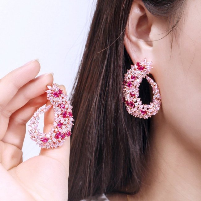 �L���[�r�b�N�W���R�j�A�̃s�A�X�@�����O�s�A�X