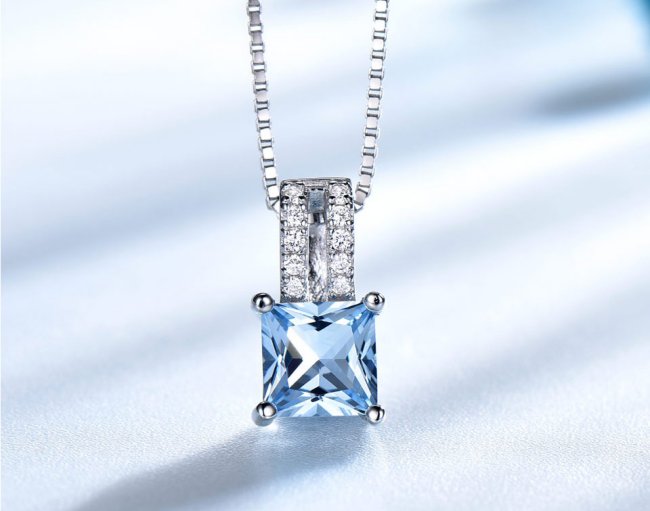 CZ�ƃu���[�g�p�[�Y�i�����΁j�@�y���_���g�E�l�b�N���X�@�L���[�r�b�N�W���R�j�A�E�A�N�Z�T���[