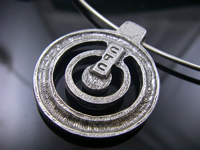 �t�����X�E�A�N�Z�T���[