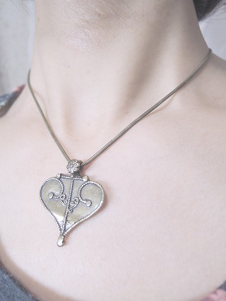 �t�����X�E�A�N�Z�T���[