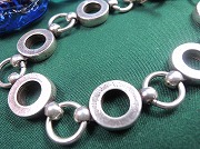 UBU�@�t�����X�̃A�N�Z�T���[�@�u���X���b�g�iU054)