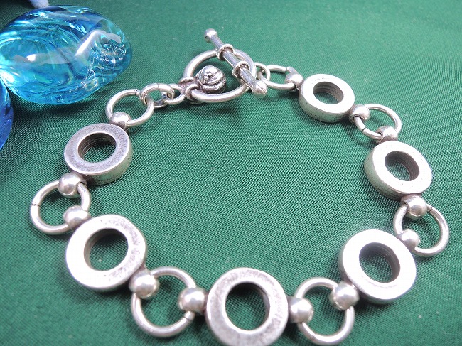 �t�����X�E�A�N�Z�T���[