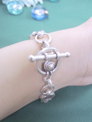 �t�����X�E�A�N�Z�T���[