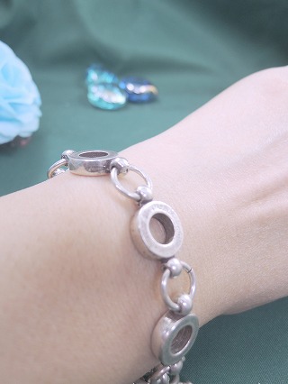 �t�����X�E�A�N�Z�T���[