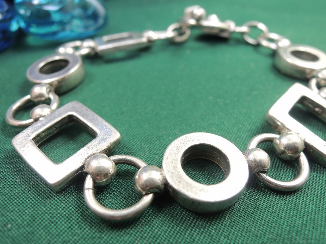 �t�����X�E�A�N�Z�T���[