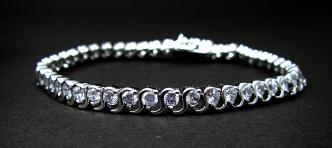 �e�j�X�u���X���b�g